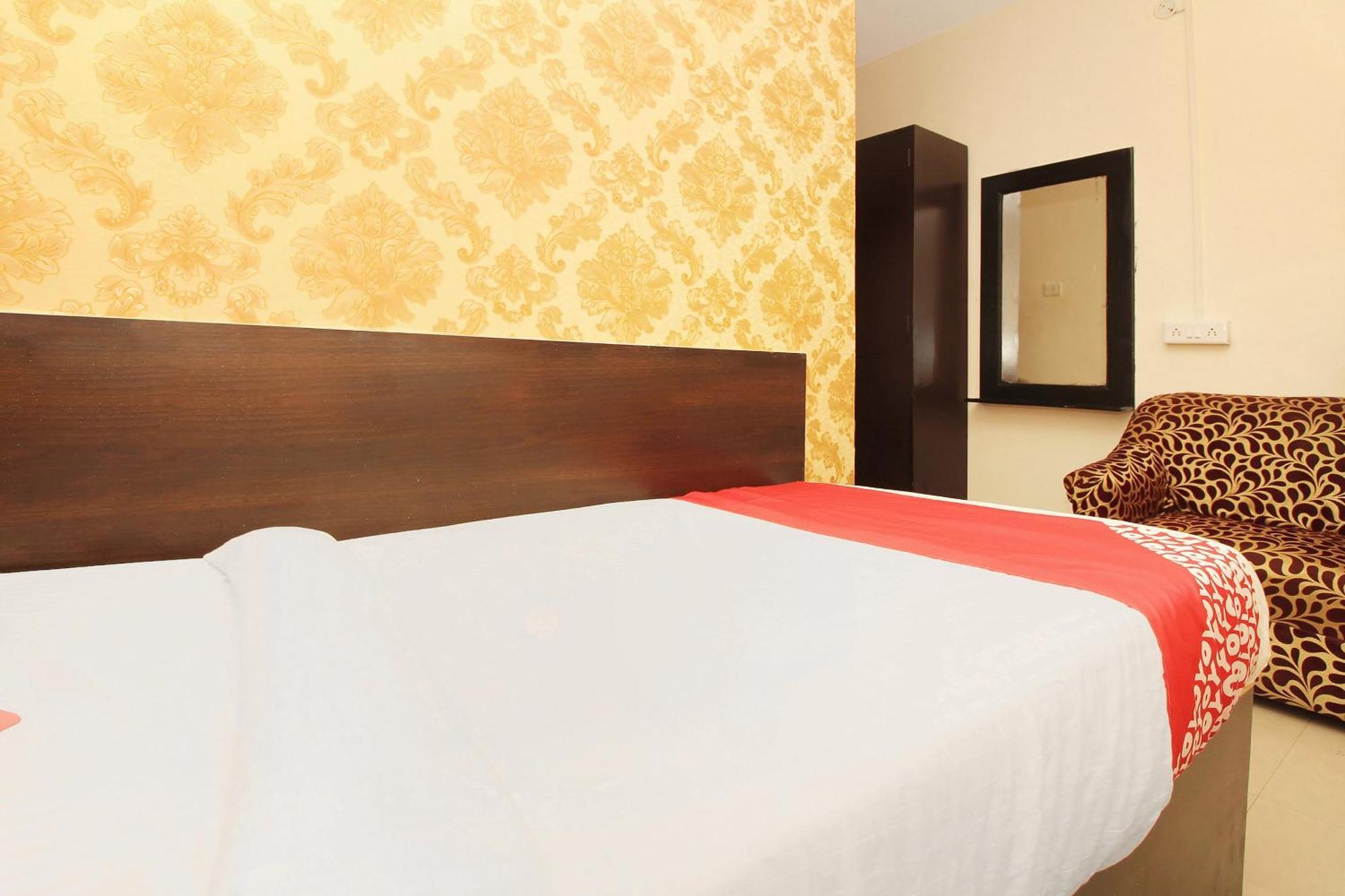 Hotel O Vasundhara Guest House Near Tankbund Secundurabad Екстериор снимка