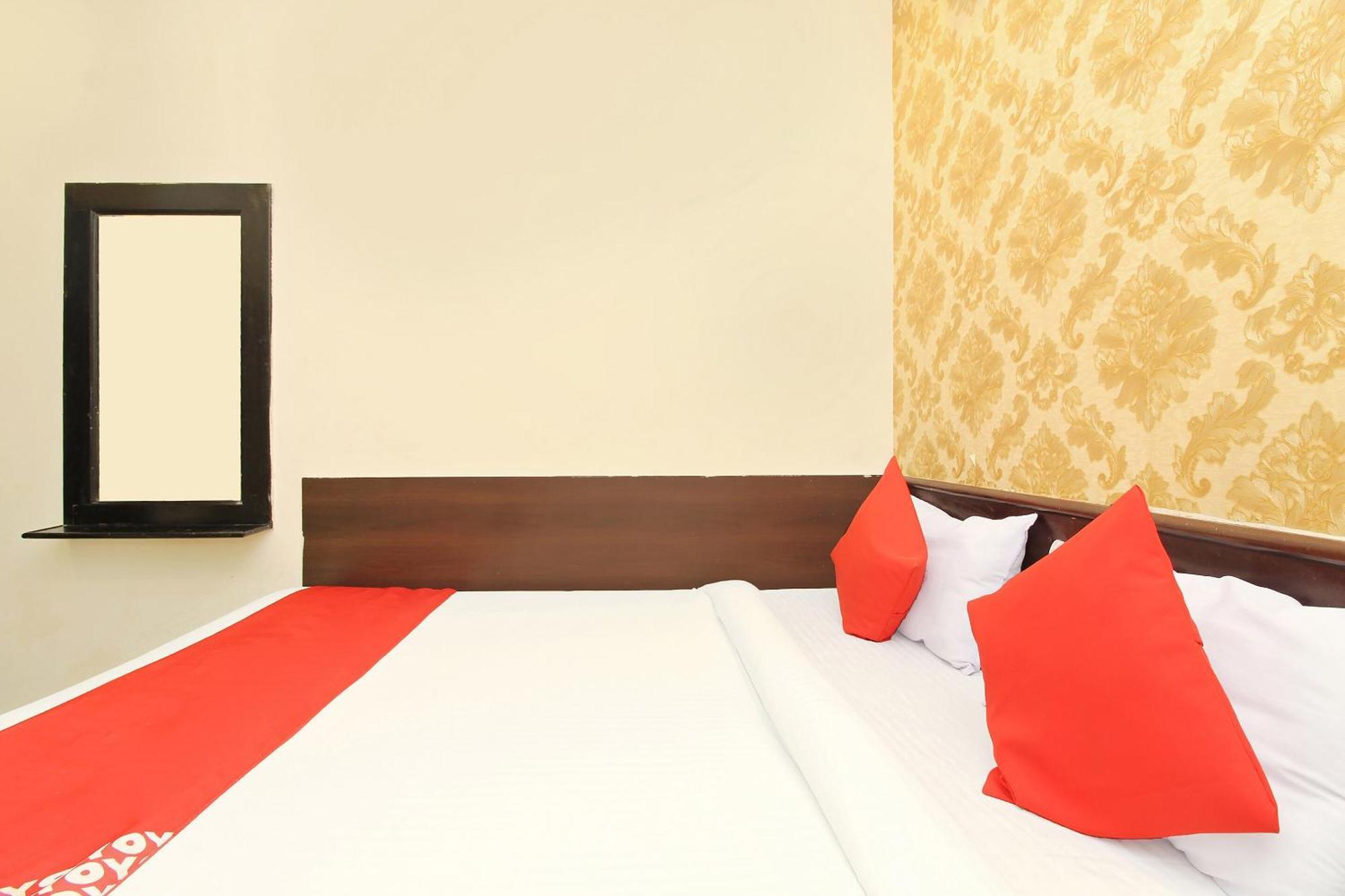 Hotel O Vasundhara Guest House Near Tankbund Secundurabad Екстериор снимка